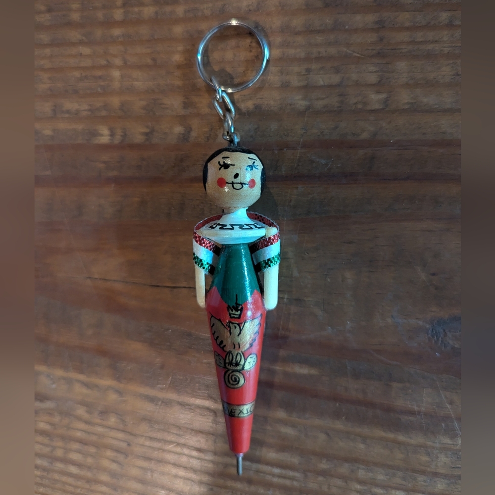 Vintage Wooden Mexico Souvenir Carved Pens (Does Not Write), Excellent Condition